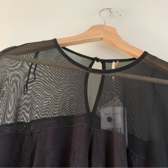 Free People On The Weekend Flounce Sleeve Top Medium M Black Long Flare Sleeves - Picture 6 of 11